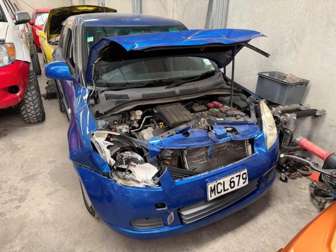 Photo '2' of Suzuki Swift