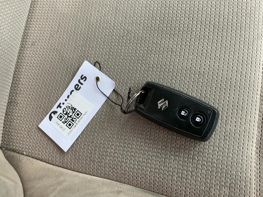 Photo '12' of Suzuki Swift