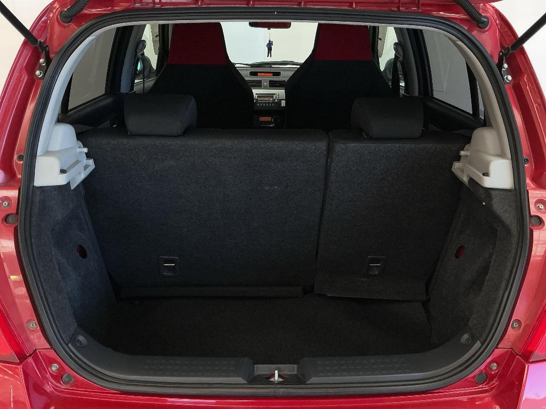 Photo '14' of Suzuki Swift