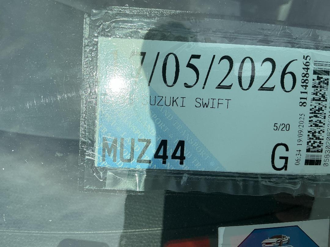 Photo '17' of Suzuki Swift