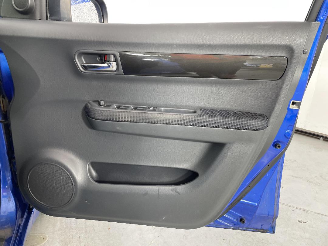 Photo '15' of Suzuki Swift