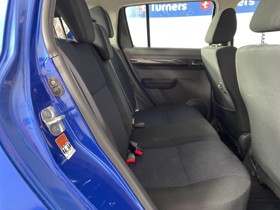 Photo '20' of Suzuki Swift