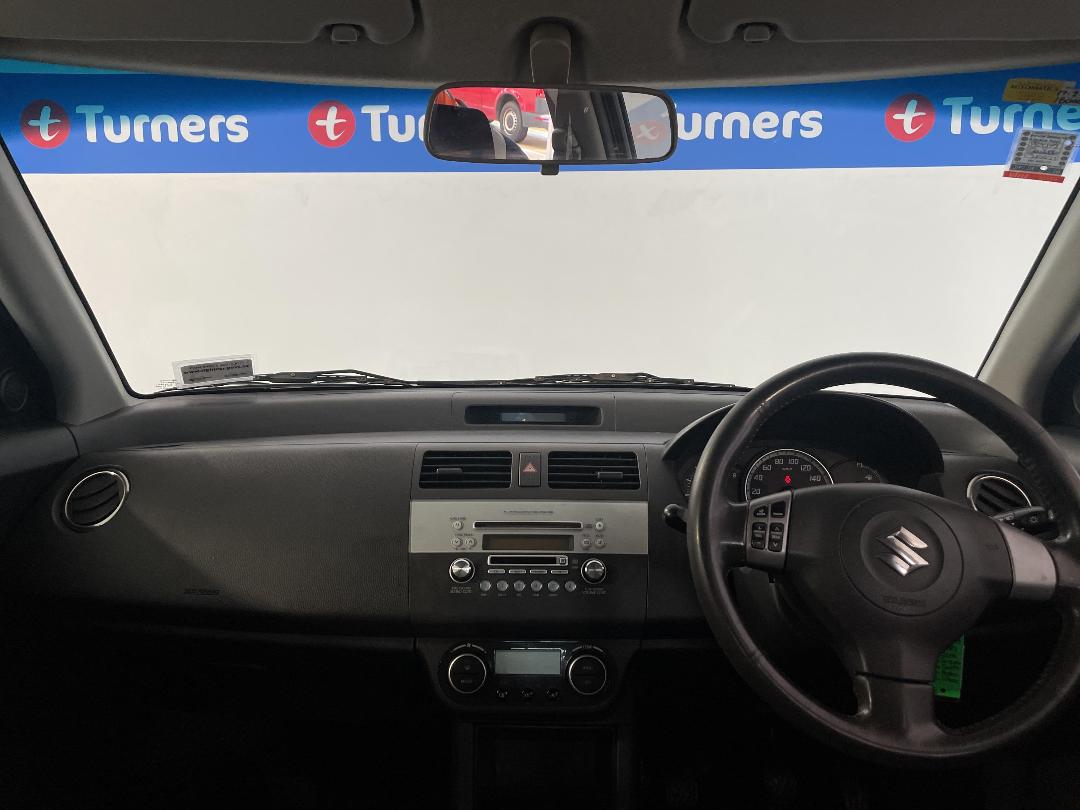 Photo '17' of Suzuki Swift Photo '17' of Suzuki Swift