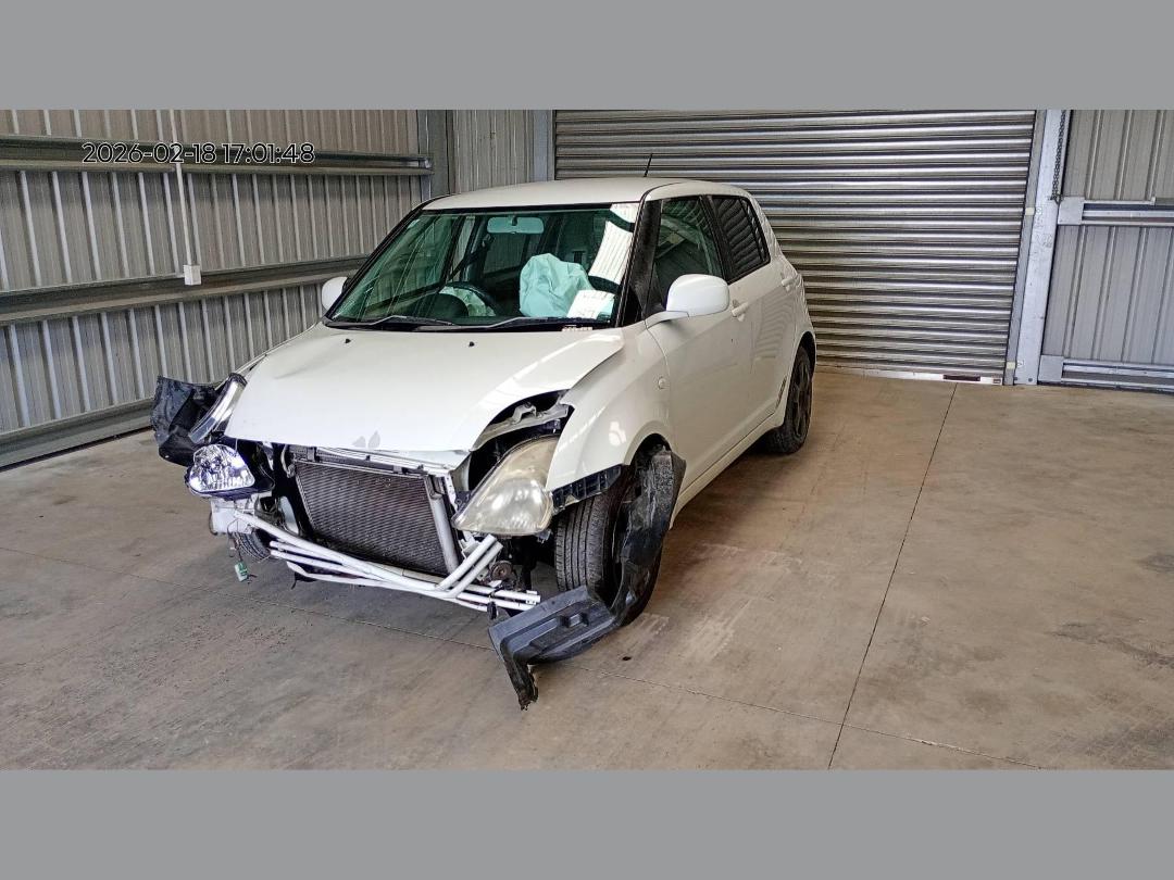 Photo '2' of Suzuki Swift