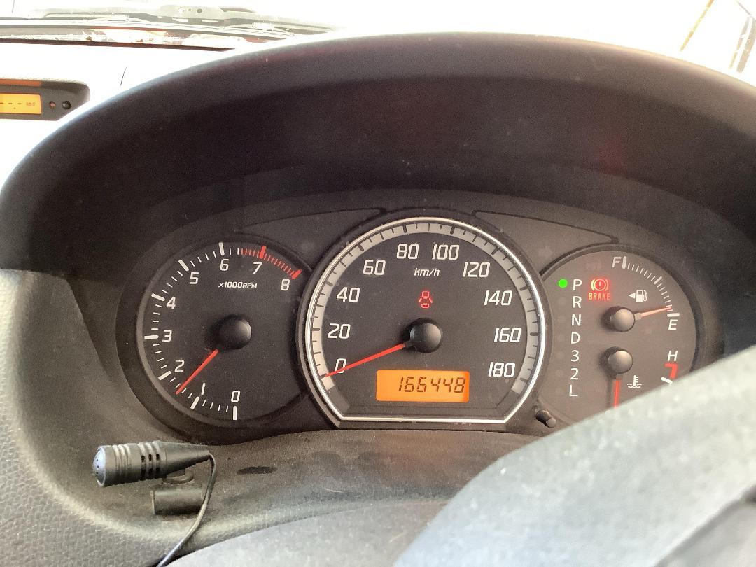 Photo '12' of Suzuki Swift