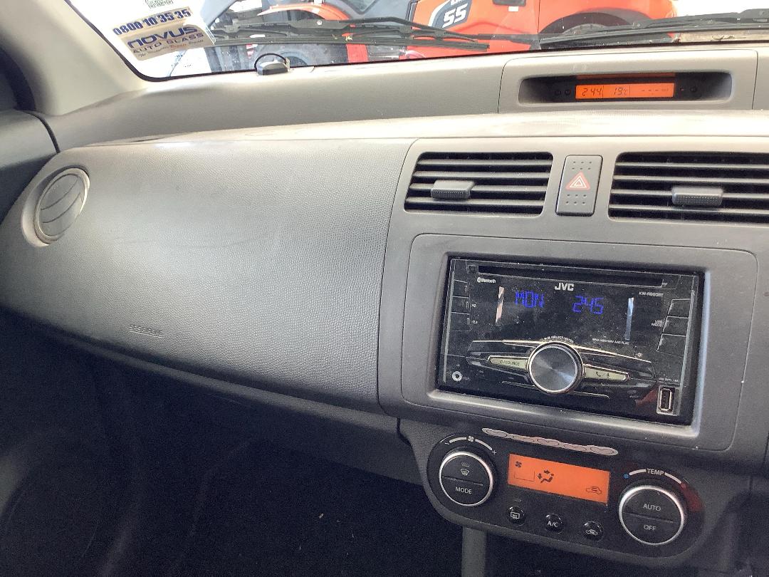 Photo '14' of Suzuki Swift