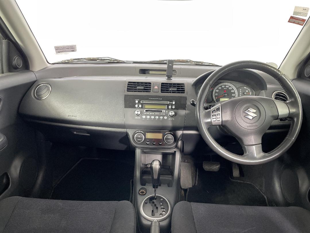 Photo '17' of Suzuki Swift Photo '17' of Suzuki Swift