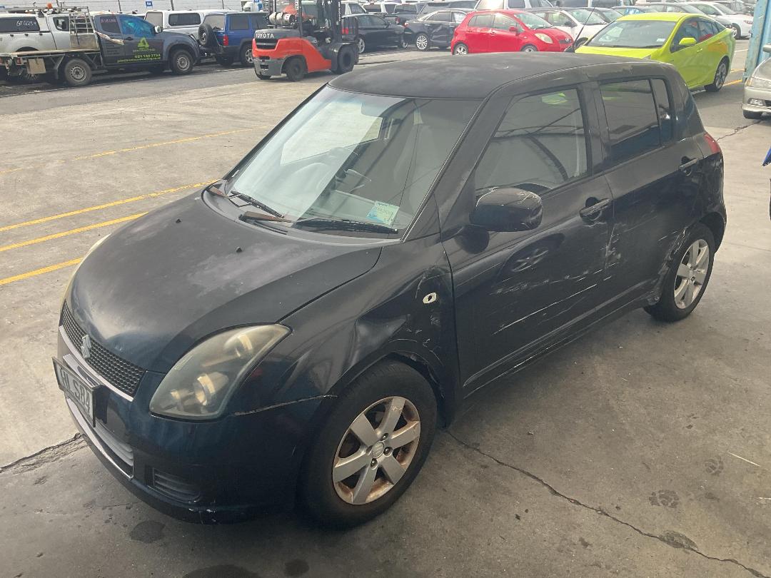 Photo '5' of Suzuki Swift