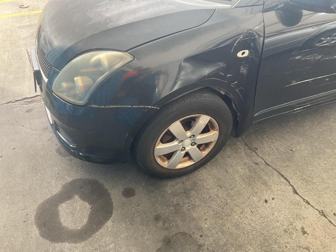 Photo '6' of Suzuki Swift