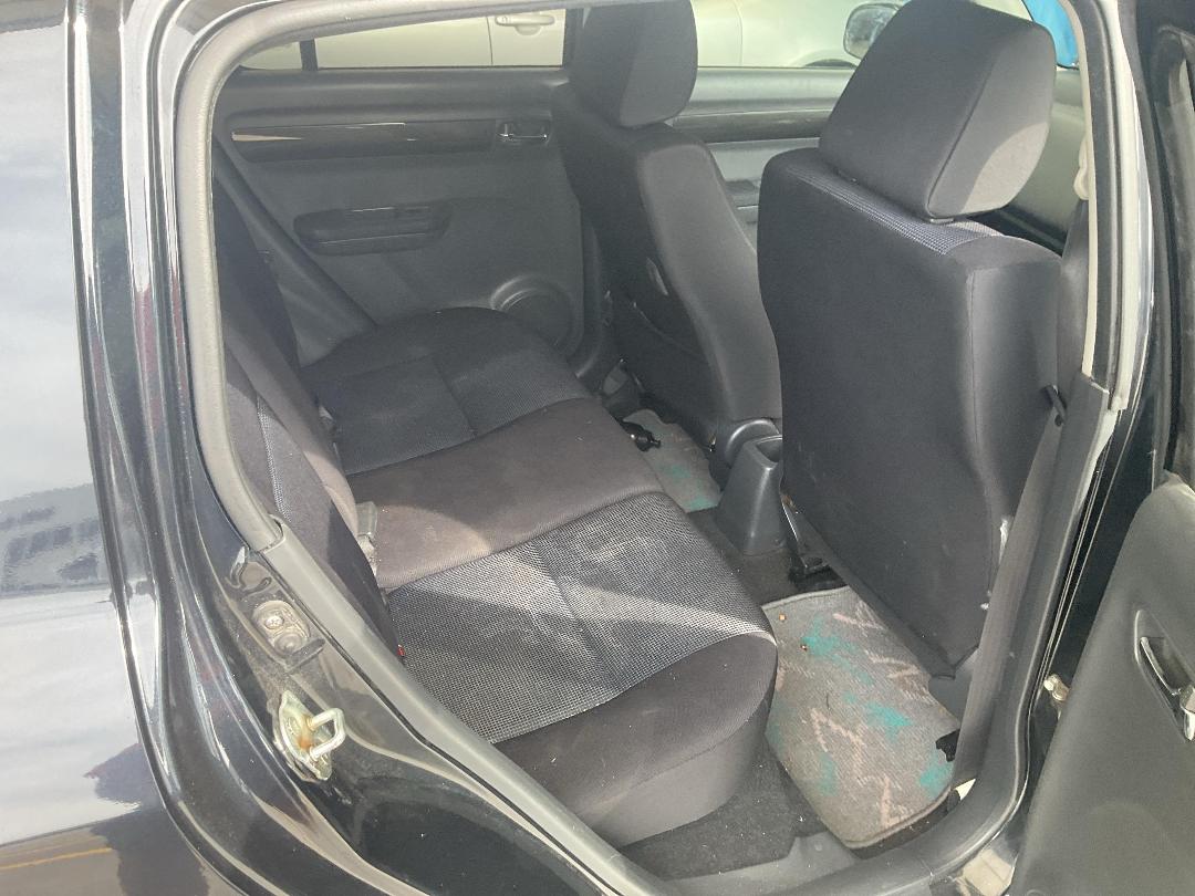 Photo '23' of Suzuki Swift