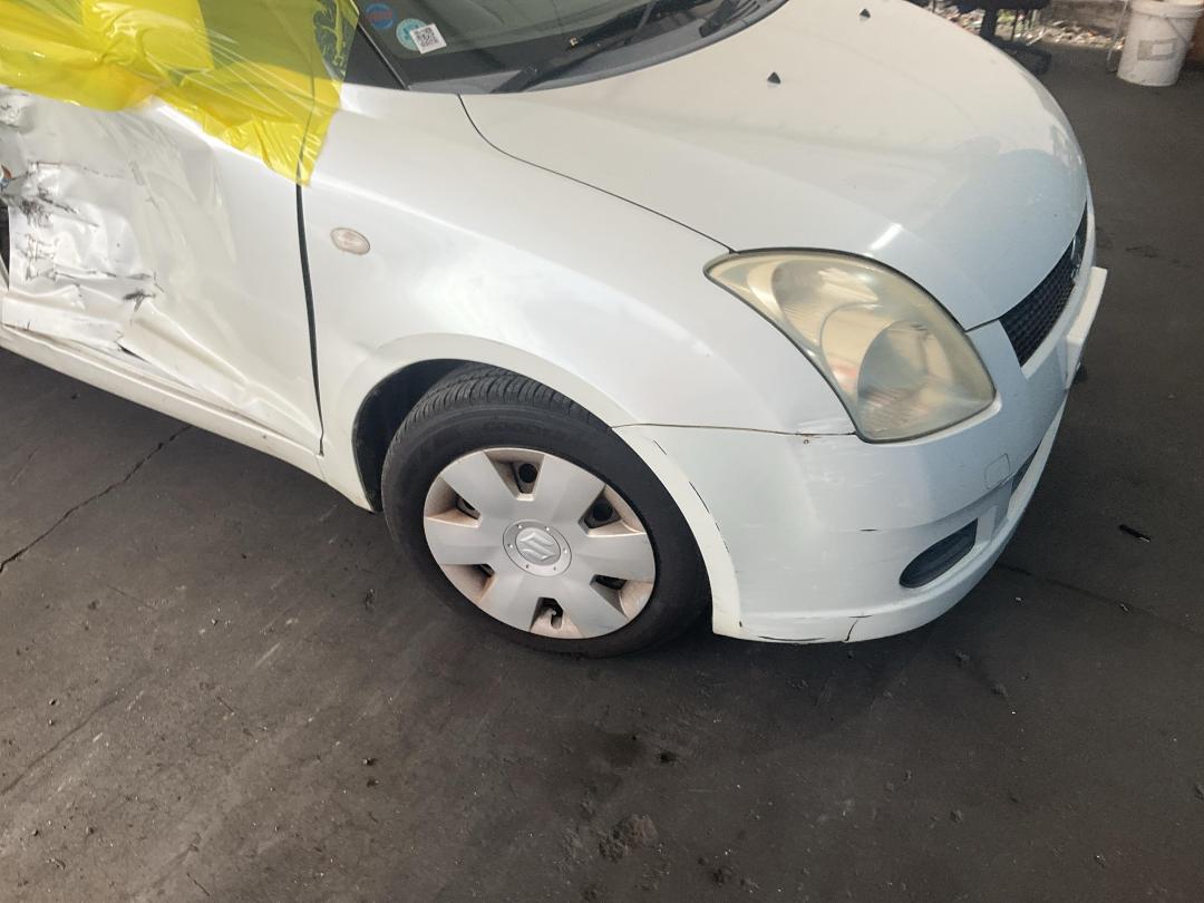 Photo '5' of Suzuki Swift