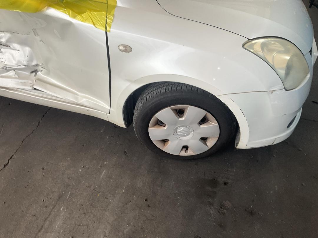 Photo '3' of Suzuki Swift