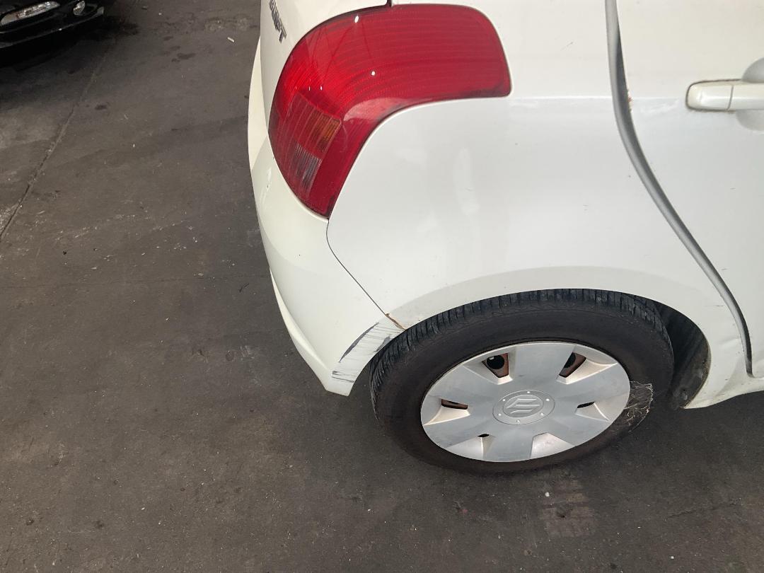 Photo '17' of Suzuki Swift