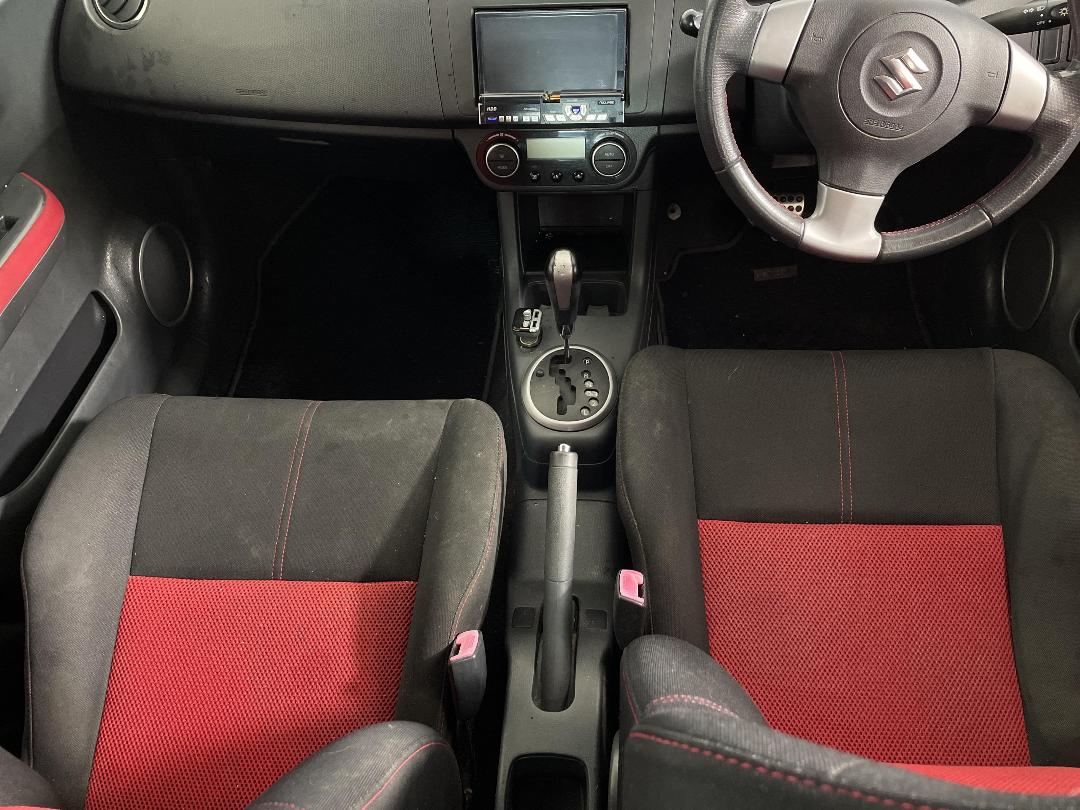 Photo '18' of Suzuki Swift Photo '18' of Suzuki Swift