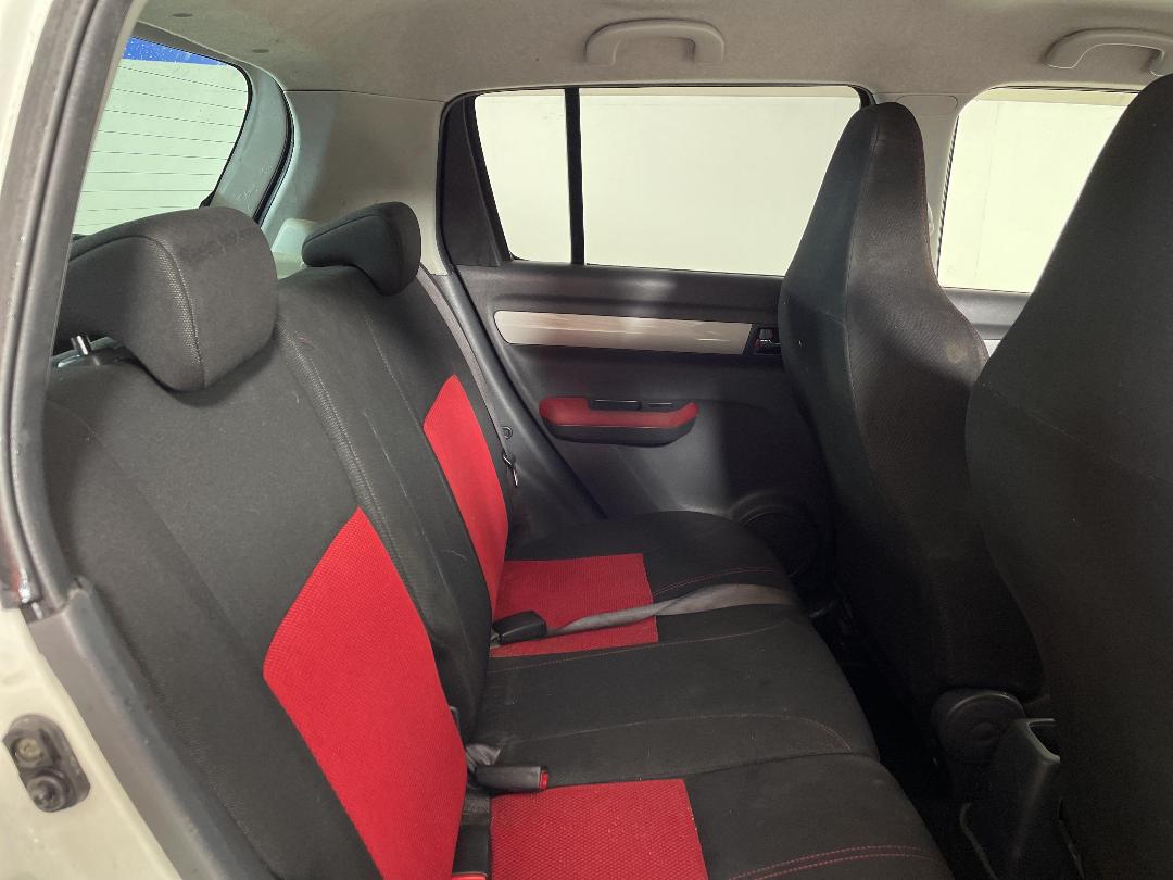 Photo '20' of Suzuki Swift Photo '20' of Suzuki Swift