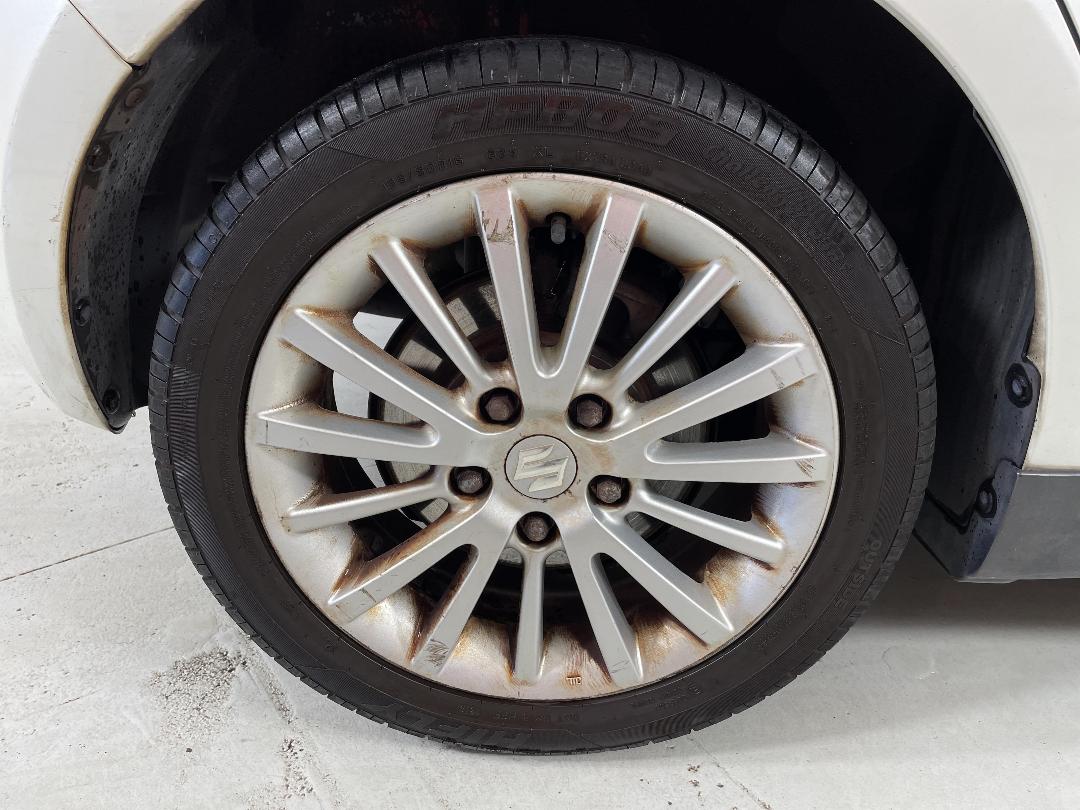 Photo '12' of Suzuki Swift Photo '12' of Suzuki Swift