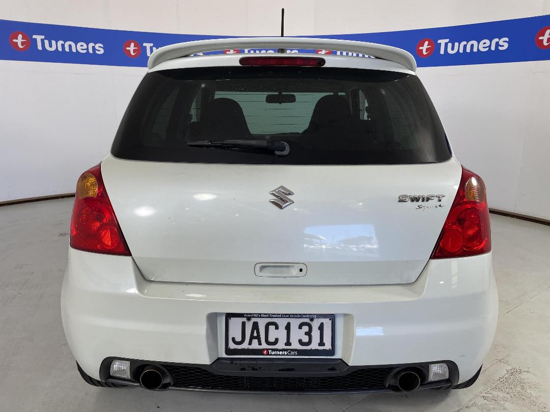 Photo '6' of Suzuki Swift Photo '6' of Suzuki Swift