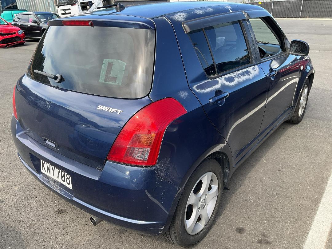 Photo '2' of Suzuki Swift