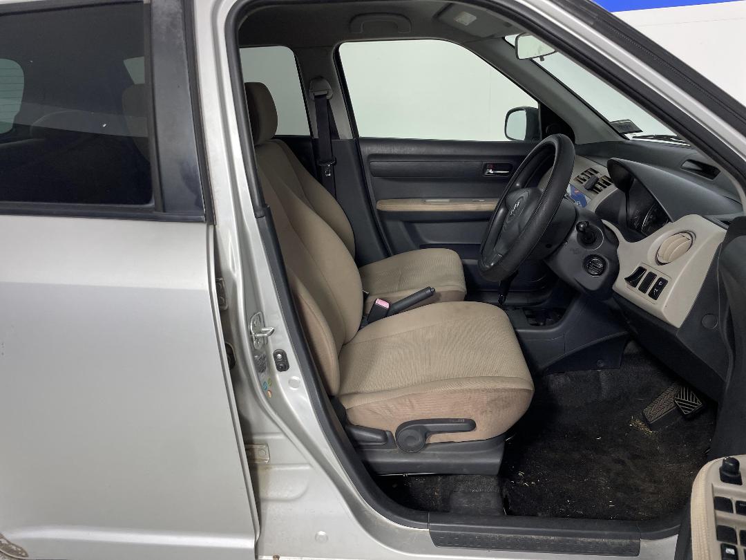 Photo '14' of Suzuki Swift