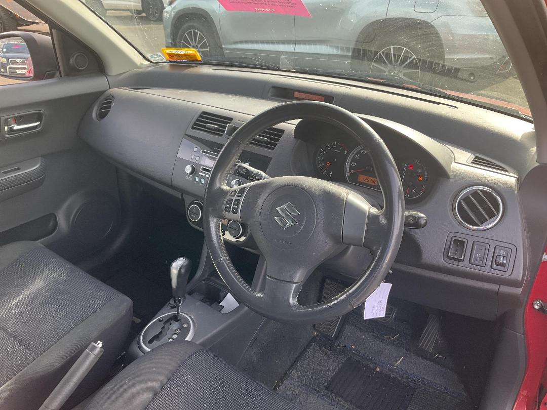 Photo '9' of Suzuki Swift