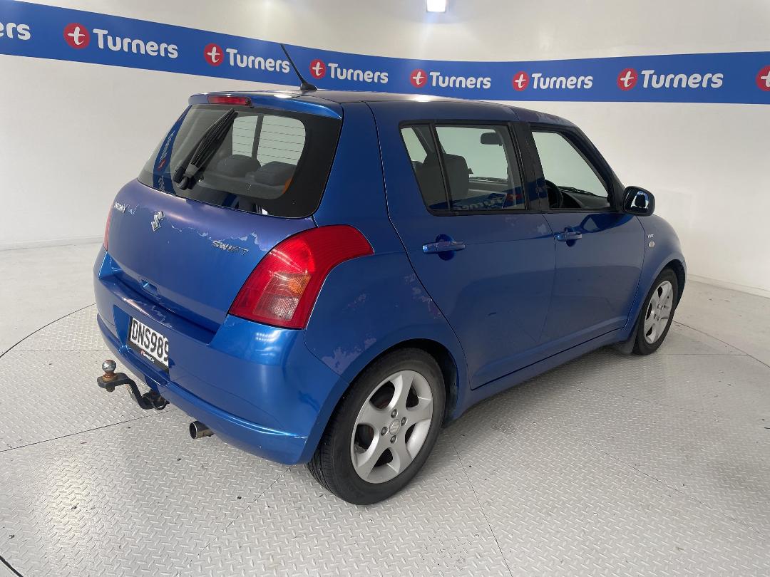 Photo '7' of Suzuki Swift