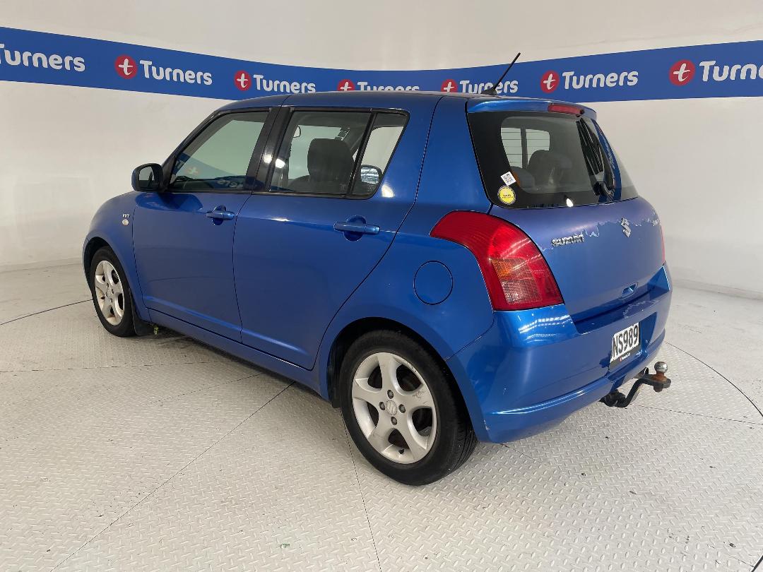 Photo '5' of Suzuki Swift