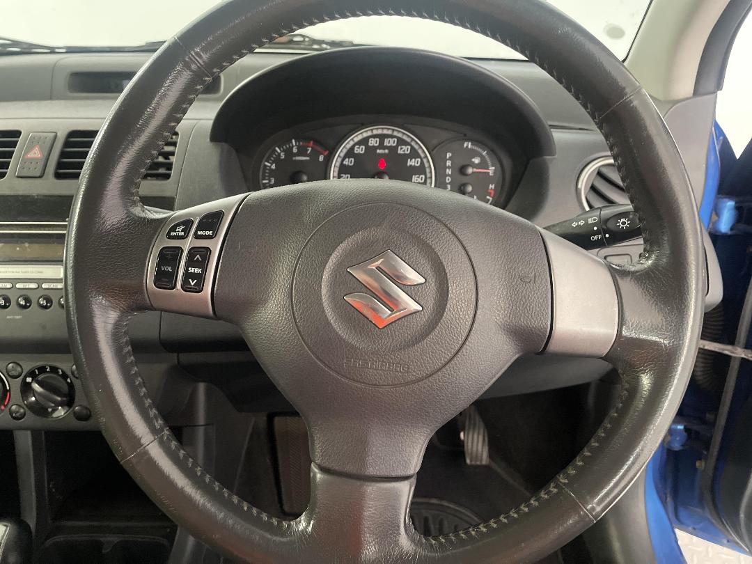 Photo '26' of Suzuki Swift