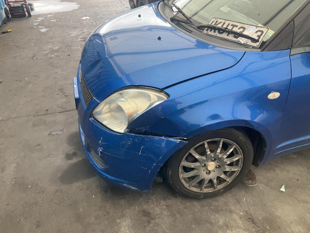 Photo '7' of Suzuki Swift Photo '7' of Suzuki Swift