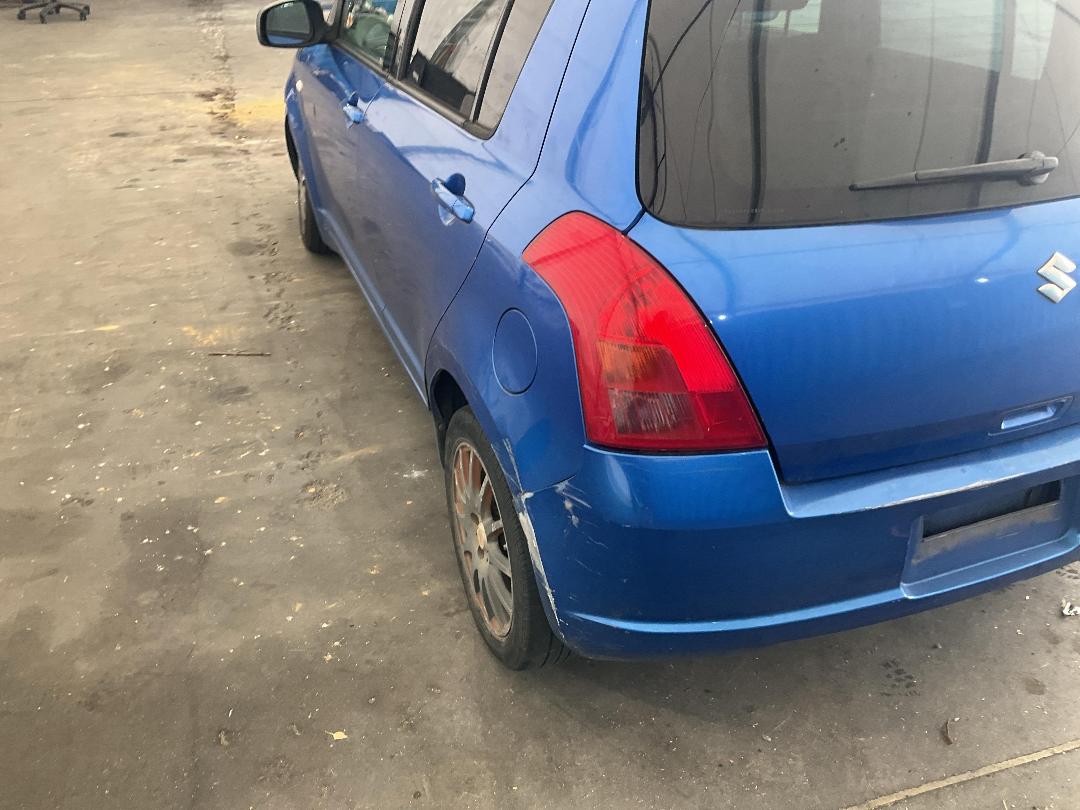 Photo '10' of Suzuki Swift Photo '10' of Suzuki Swift