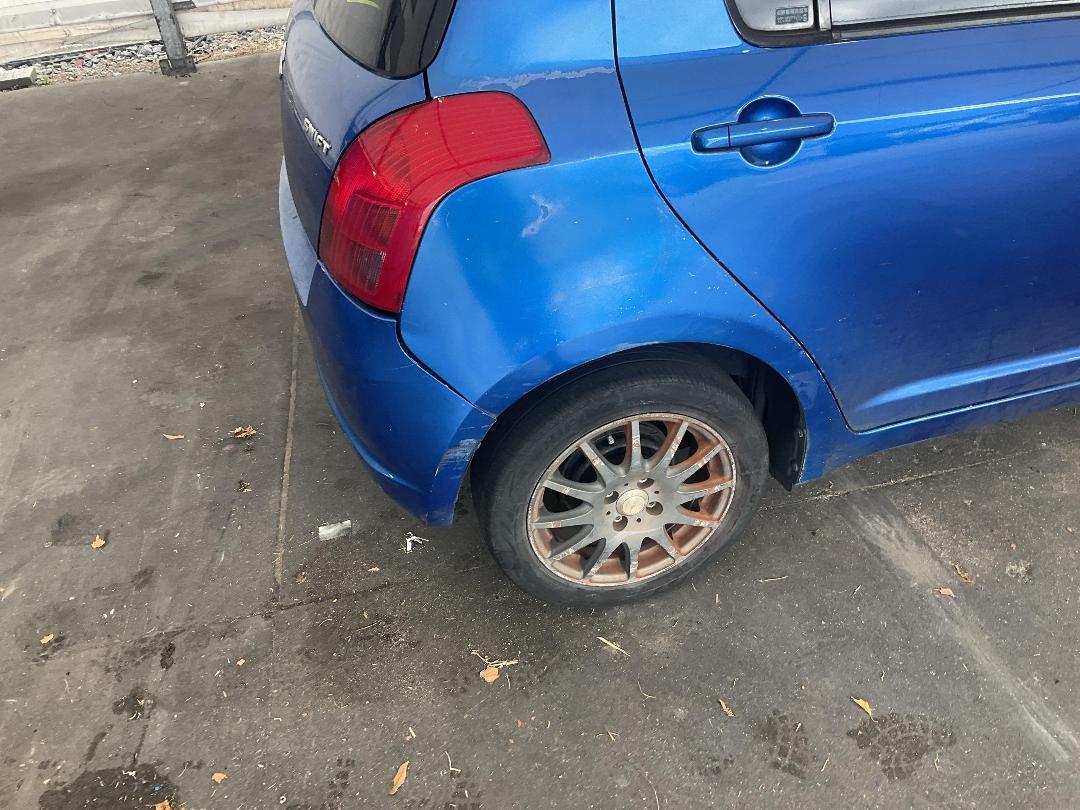 Photo '13' of Suzuki Swift Photo '13' of Suzuki Swift