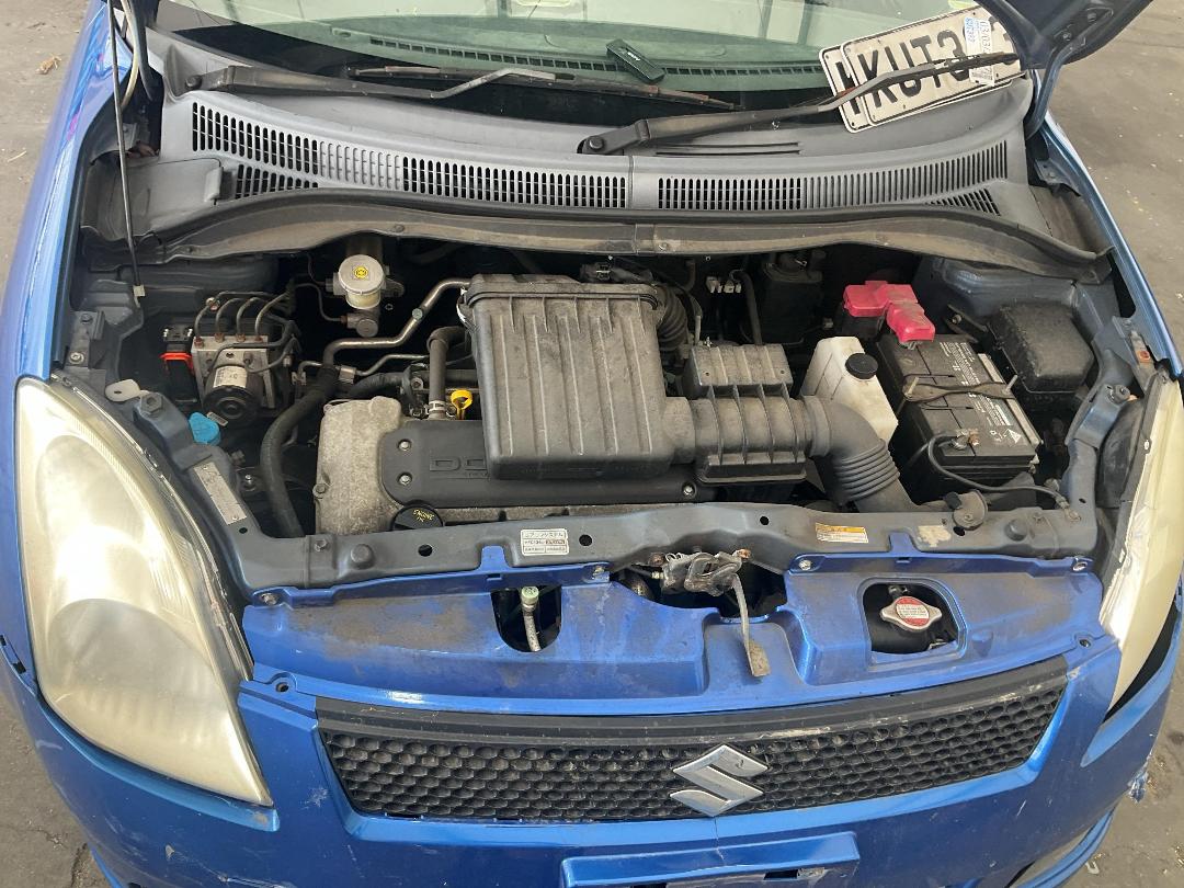 Photo '15' of Suzuki Swift Photo '15' of Suzuki Swift