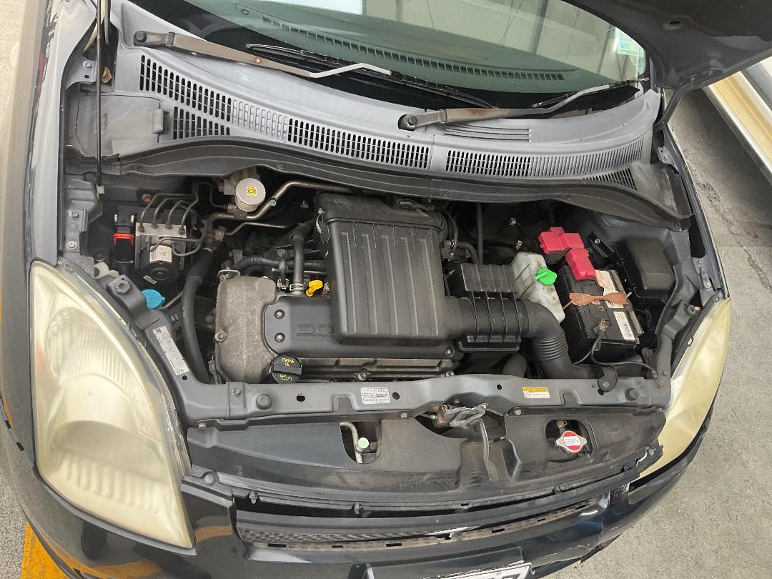 Photo '14' of Suzuki Swift