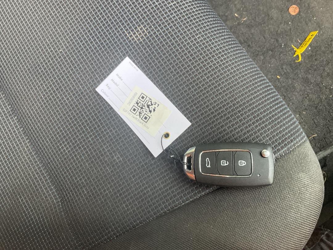 Photo '17' of Suzuki Swift