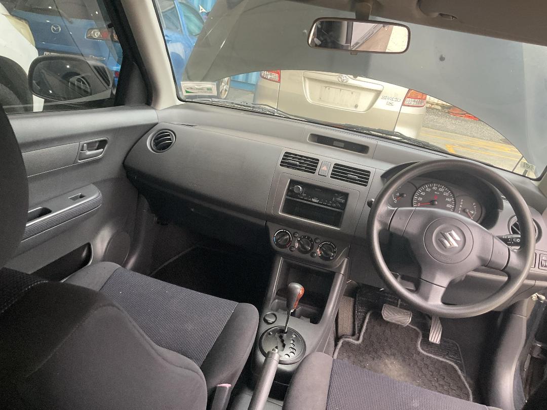 Photo '20' of Suzuki Swift