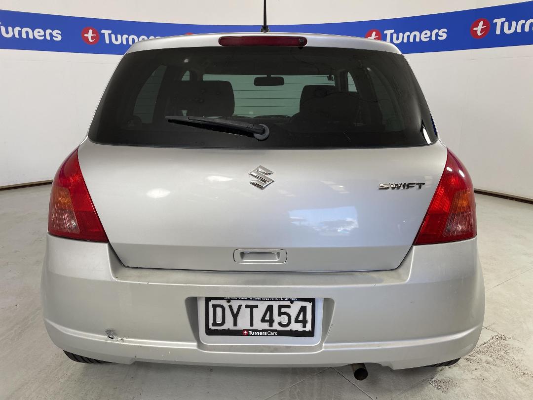 Photo '6' of Suzuki Swift Photo '6' of Suzuki Swift