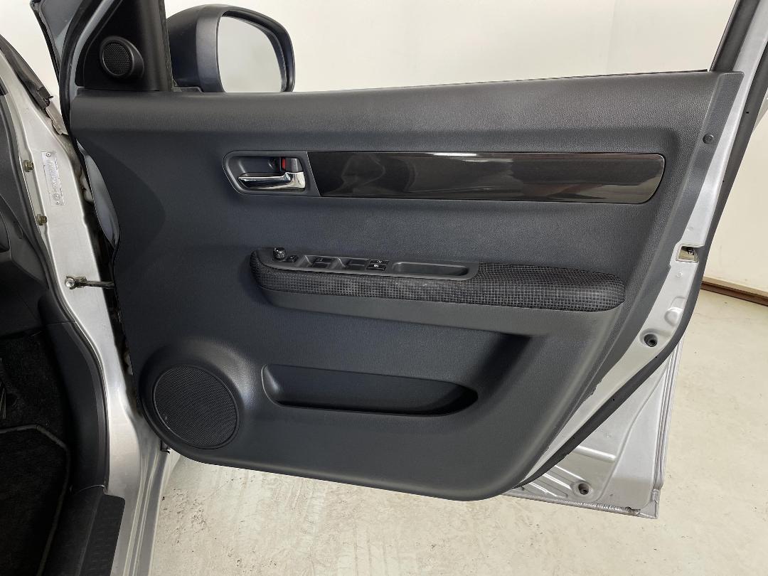 Photo '15' of Suzuki Swift Photo '15' of Suzuki Swift