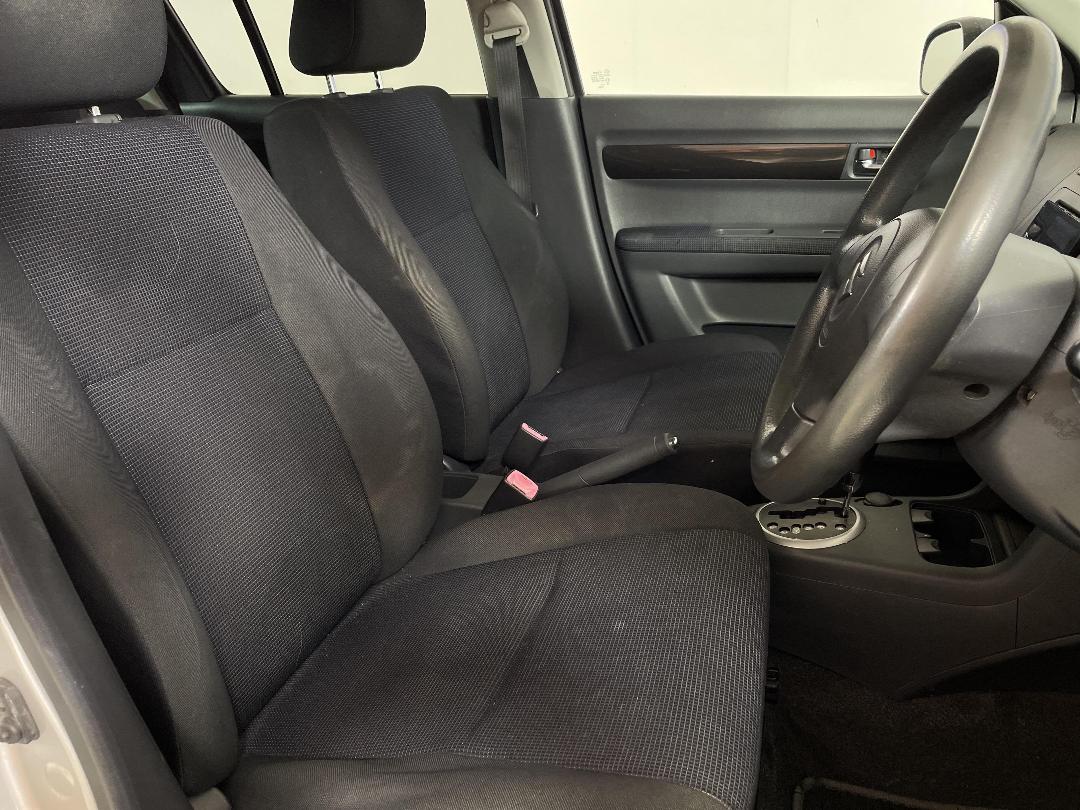 Photo '16' of Suzuki Swift Photo '16' of Suzuki Swift