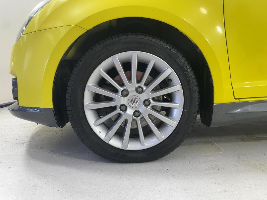 Photo '10' of Suzuki Swift Photo '10' of Suzuki Swift