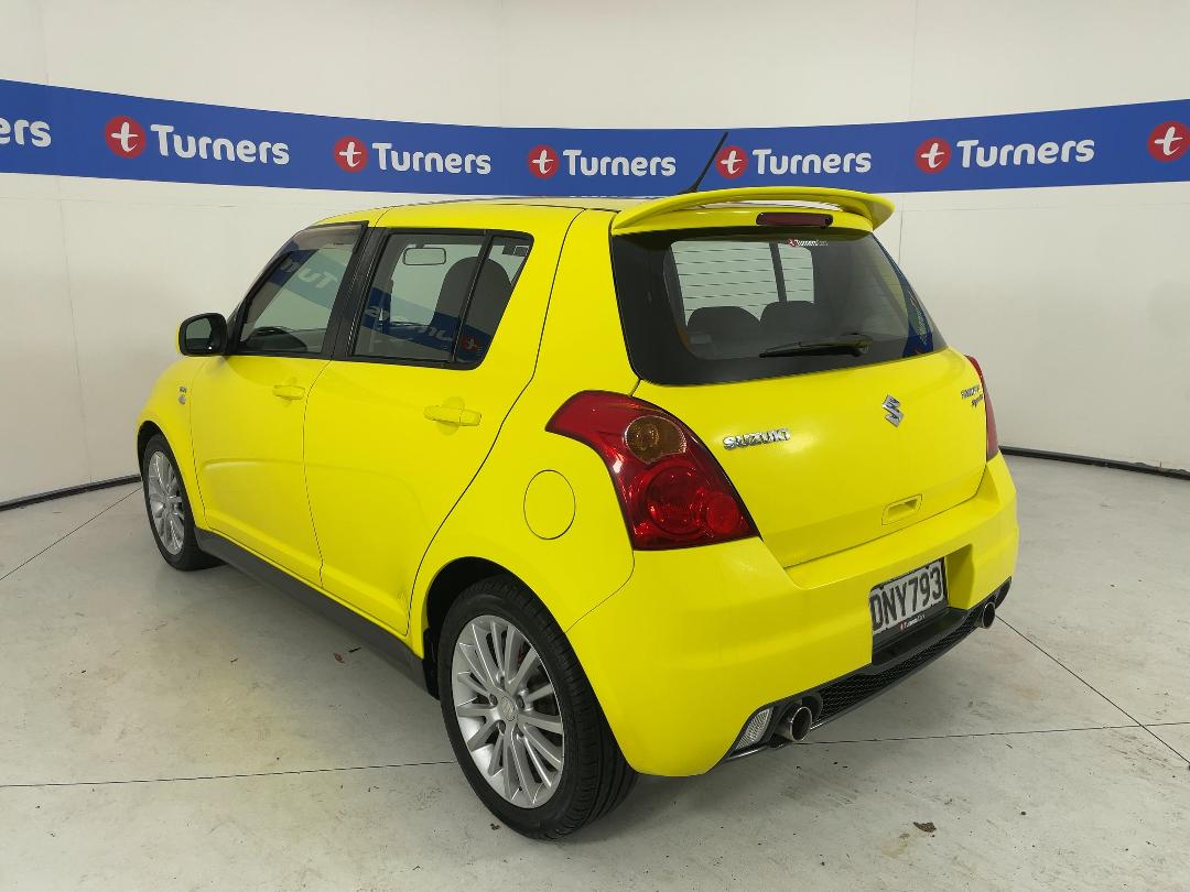 Photo '5' of Suzuki Swift Photo '5' of Suzuki Swift