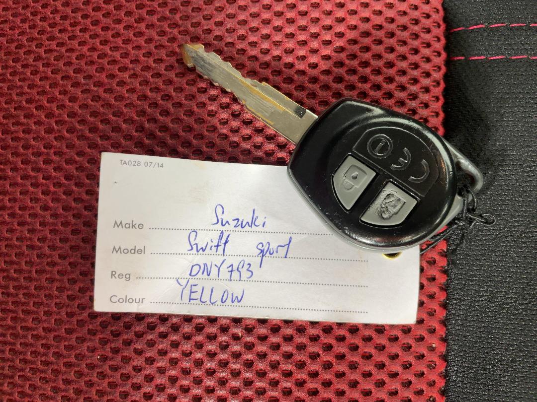 Photo '22' of Suzuki Swift Photo '22' of Suzuki Swift