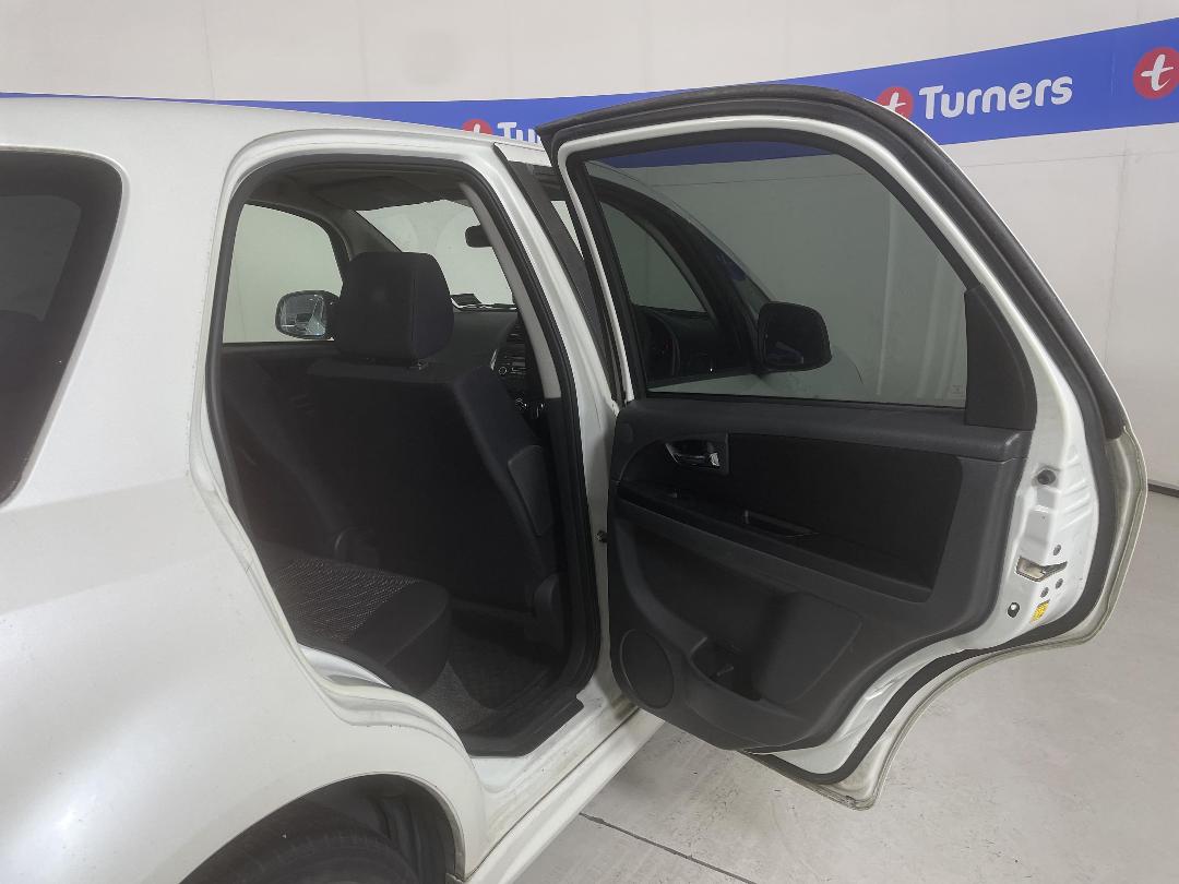 Photo '17' of Suzuki SX4 Photo '17' of Suzuki SX4