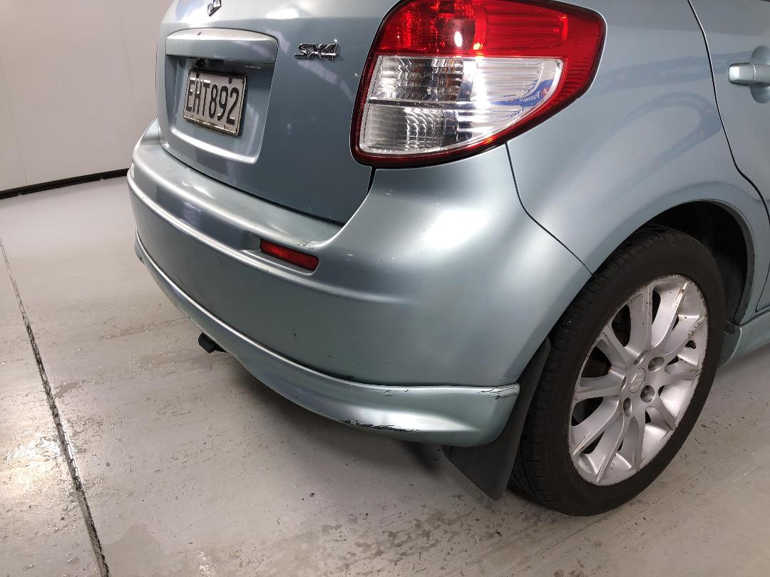 Photo '27' of Suzuki SX4