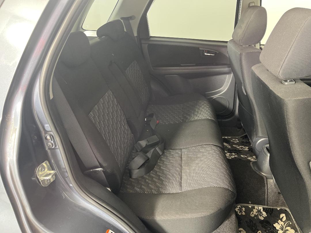 Photo '20' of Suzuki SX4