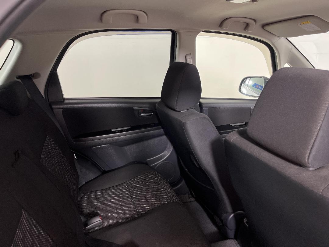 Photo '20' of Suzuki SX4