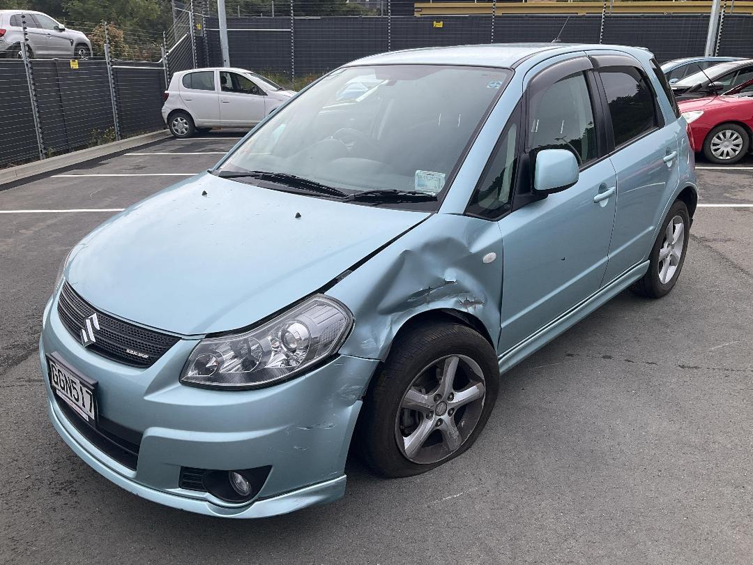 Photo '4' of Suzuki SX4 Photo '4' of Suzuki SX4