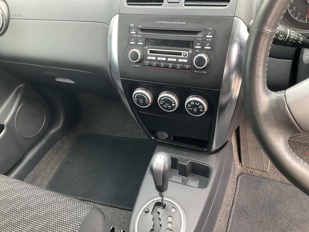 Photo '9' of Suzuki SX4 Photo '9' of Suzuki SX4