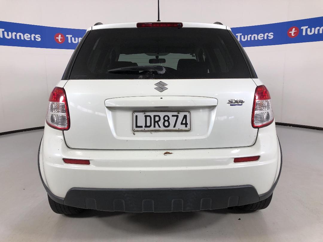 Photo '6' of Suzuki SX4