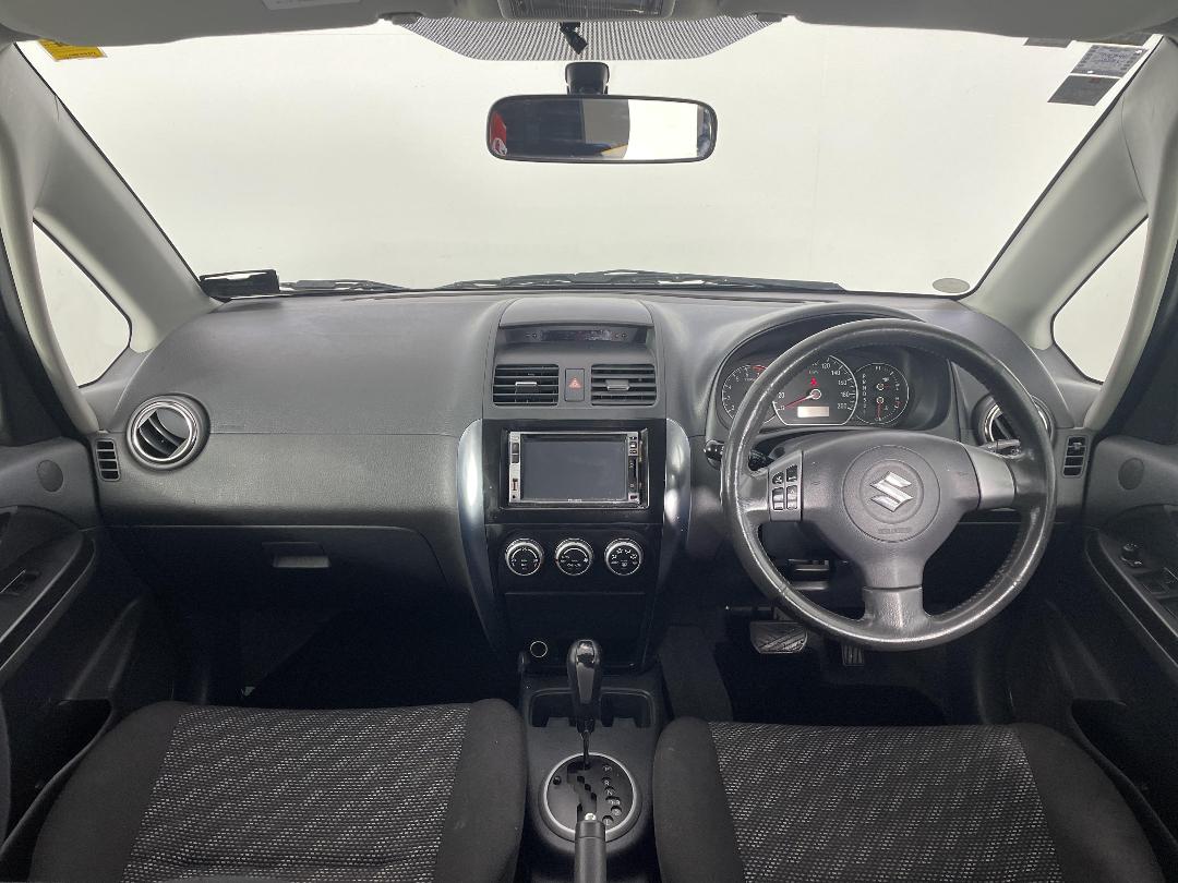 Photo '17' of Suzuki SX4 Photo '17' of Suzuki SX4