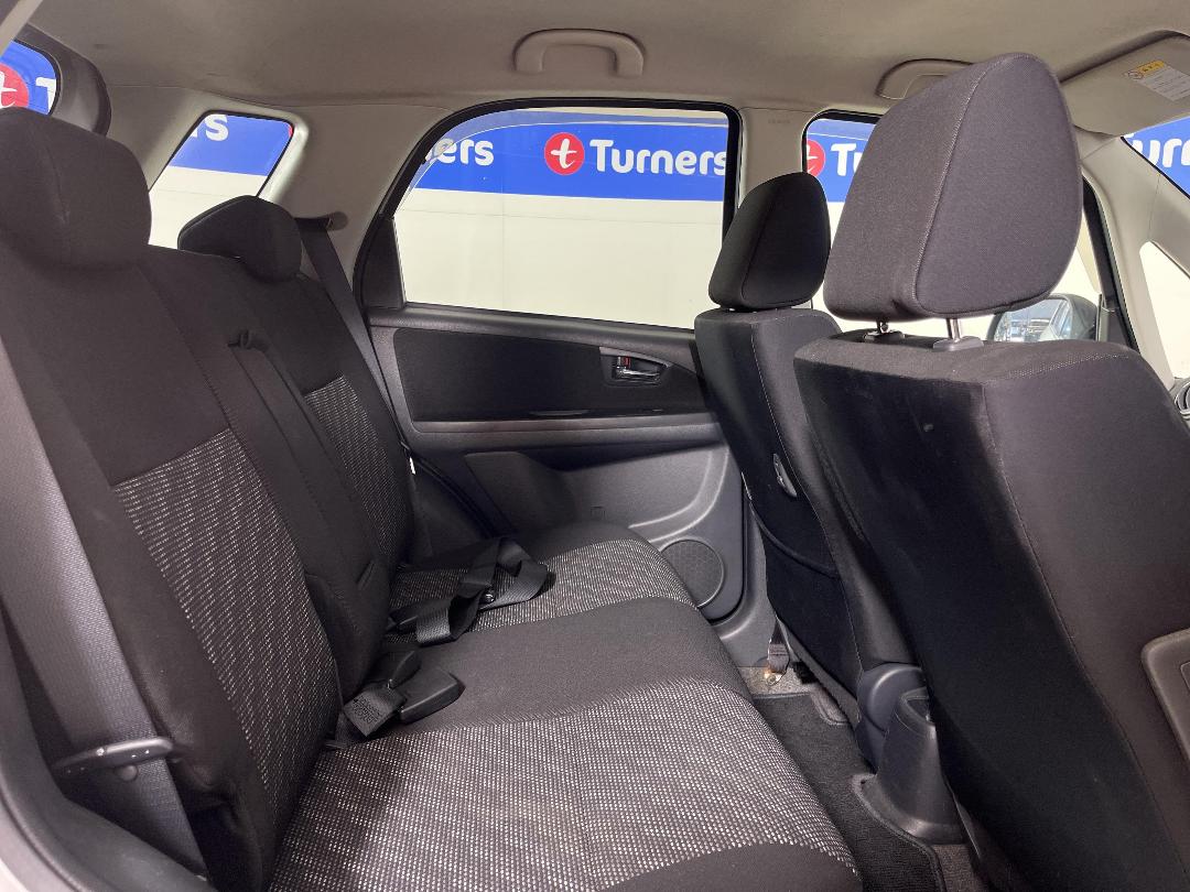 Photo '20' of Suzuki SX4