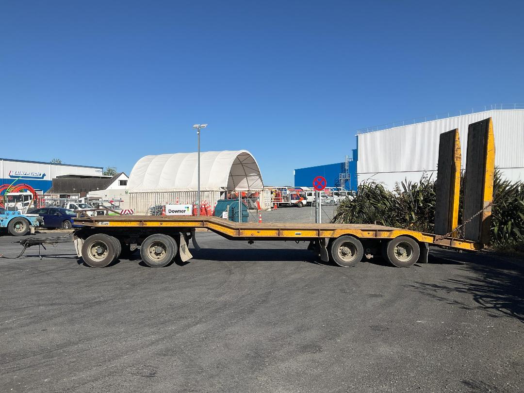 Photo '7' of TMC 4H 3162 Transporter Trailer